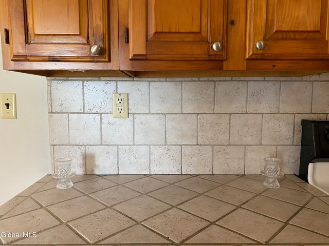 1 2nd Street, Schaghticoke, NY 12154