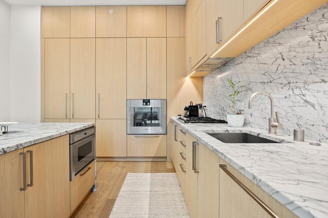 202 Nueces ST 1405, Austin, TX 78701