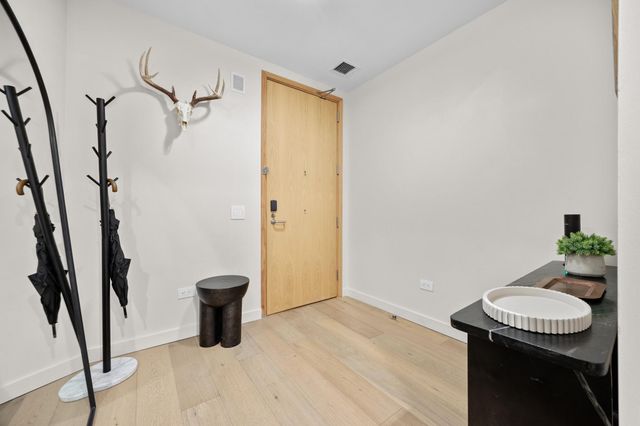 202 Nueces ST 1405, Austin, TX 78701