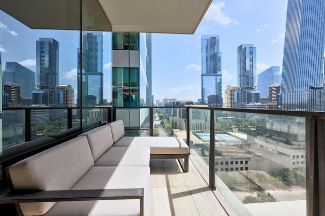 202 Nueces ST 1405, Austin, TX 78701
