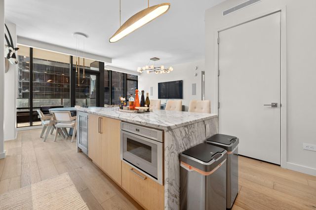 202 Nueces ST 1405, Austin, TX 78701