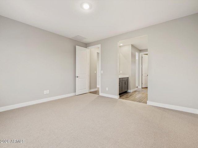 442 W FLATIRON Trail, Apache Junction, AZ 85120