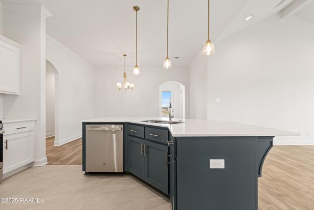 208 Long Creek Lane, Scott, LA 70583