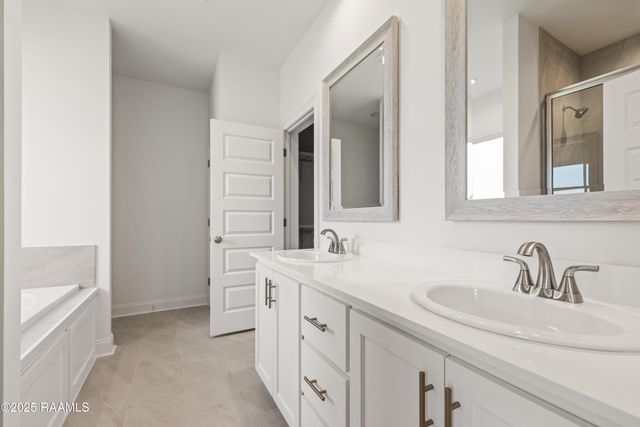 208 Long Creek Lane, Scott, LA 70583