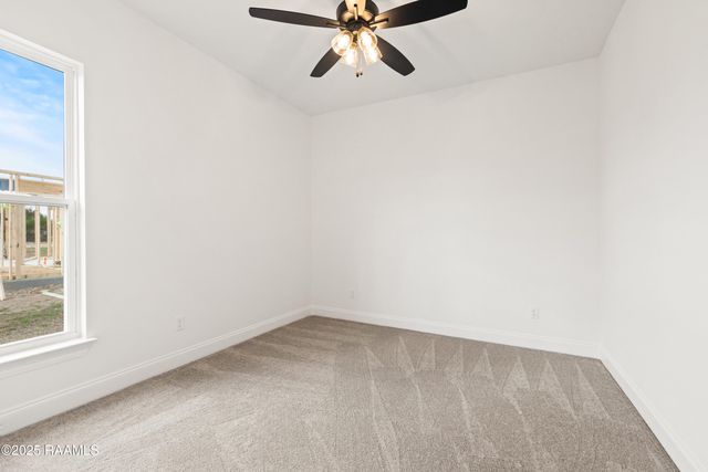 208 Long Creek Lane, Scott, LA 70583