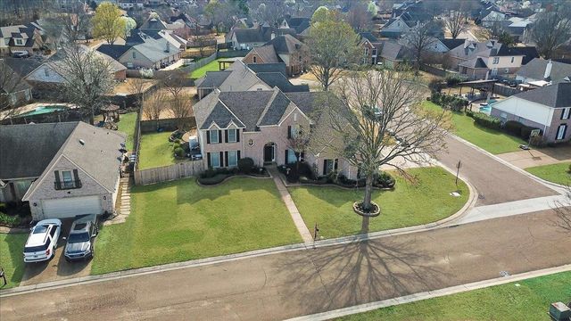 9936 N WINDWARD SLOPE DR, Lakeland, TN 38002