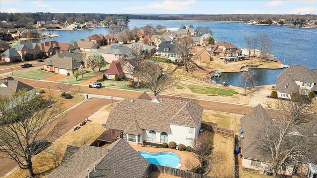 9936 N WINDWARD SLOPE DR, Lakeland, TN 38002