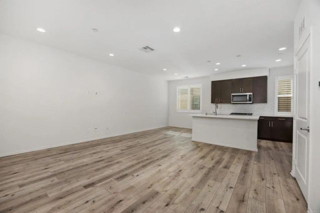 1309 Via Lucero, Oceanside, CA 92056