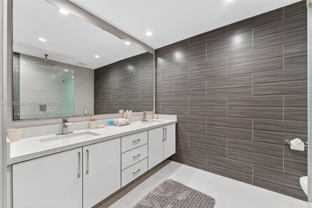 2918 Cleveland Street, Hollywood, FL 33020