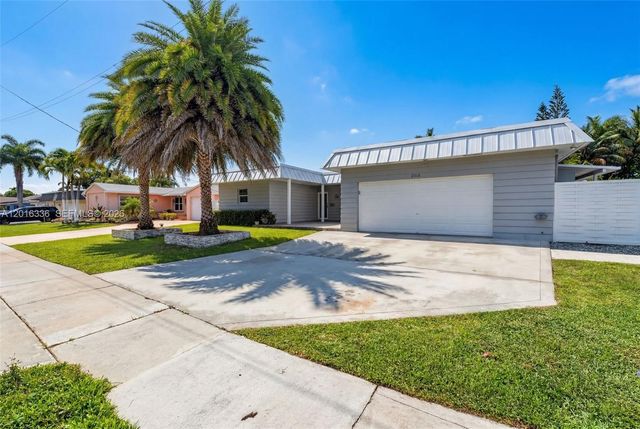 2918 Cleveland Street, Hollywood, FL 33020