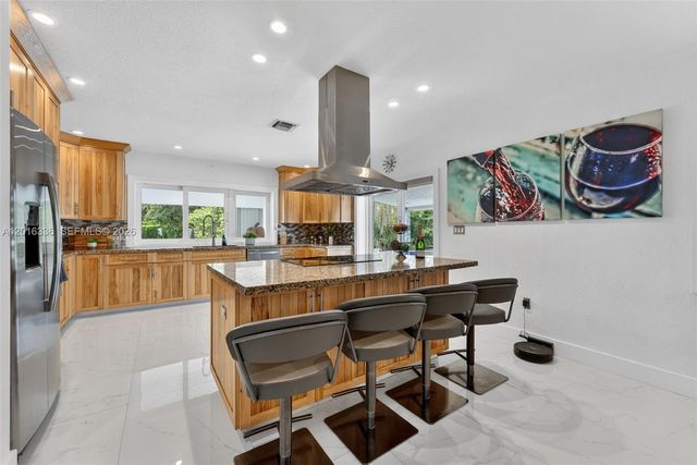 2918 Cleveland Street, Hollywood, FL 33020
