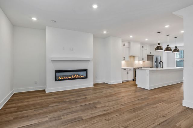 215 Harmony Aly, Nashville, TN 37207