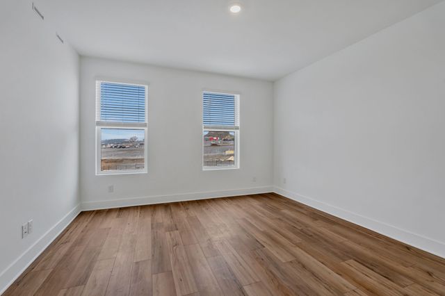 215 Harmony Aly, Nashville, TN 37207