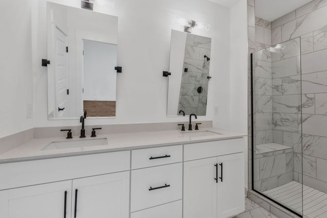 215 Harmony Aly, Nashville, TN 37207