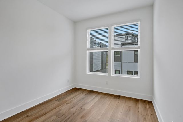 215 Harmony Aly, Nashville, TN 37207