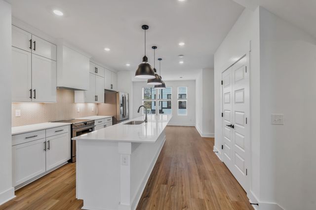 215 Harmony Aly, Nashville, TN 37207