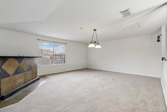 6702 Bowie, San Antonio, TX 78253