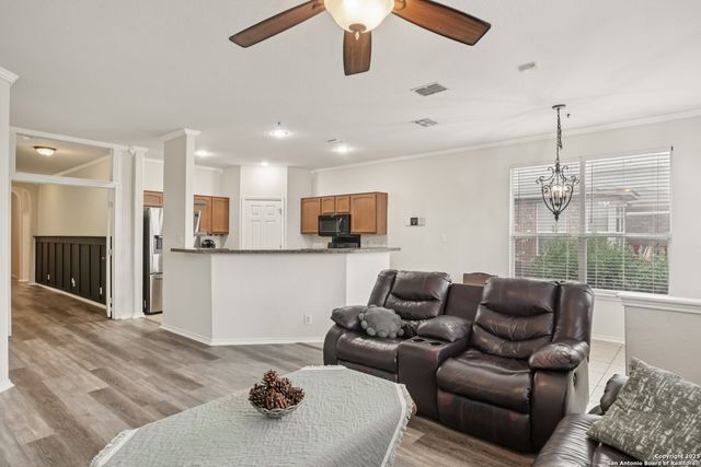 6702 Bowie, San Antonio, TX 78253