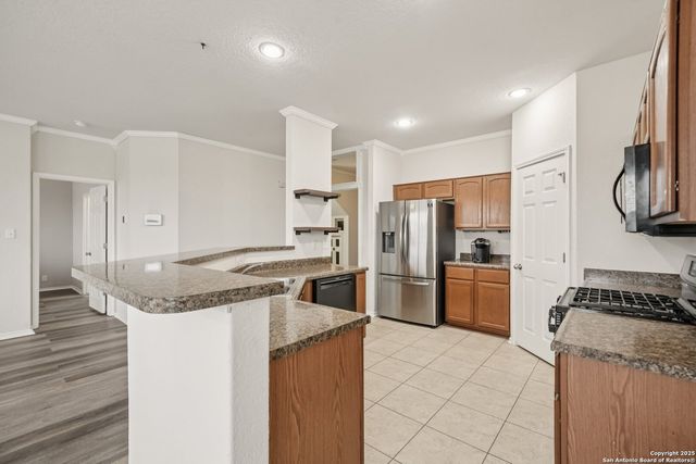 6702 Bowie, San Antonio, TX 78253