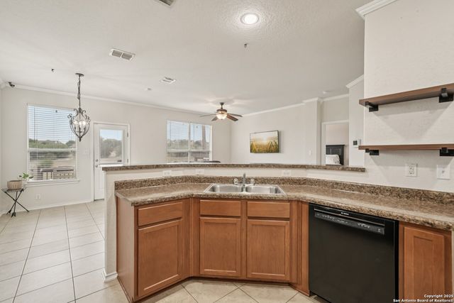 6702 Bowie, San Antonio, TX 78253