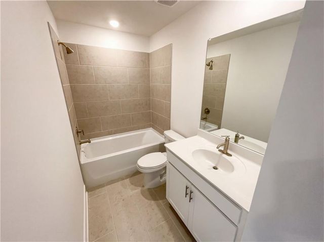 4 Mayhaw Point, Sharpsburg, GA 30277