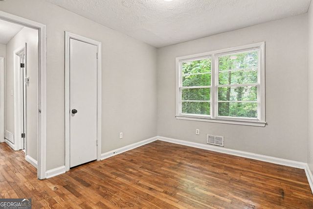 618 Hickory Trail, Mableton, GA 30126