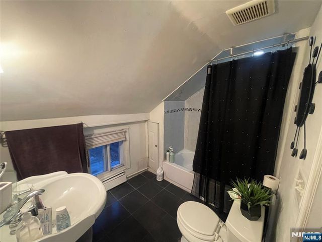 25 Ward Street, Paterson, NJ 07501