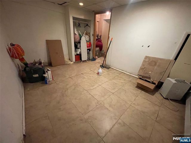 25 Ward Street, Paterson, NJ 07501