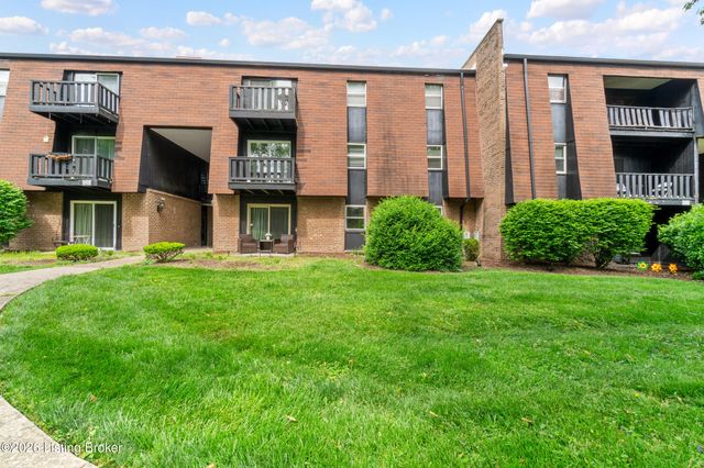 3505 Lodge Ln APT 210, Louisville, KY 40218