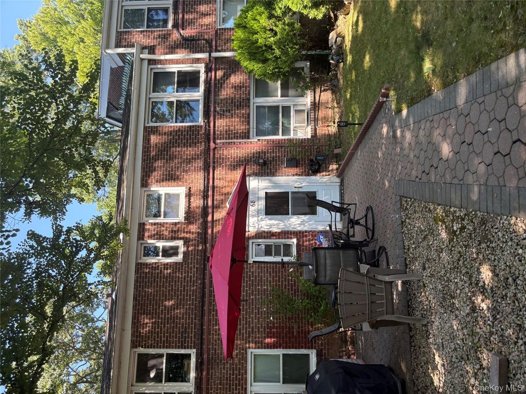 68 Hilltop Acres 68, Yonkers, NY 10704