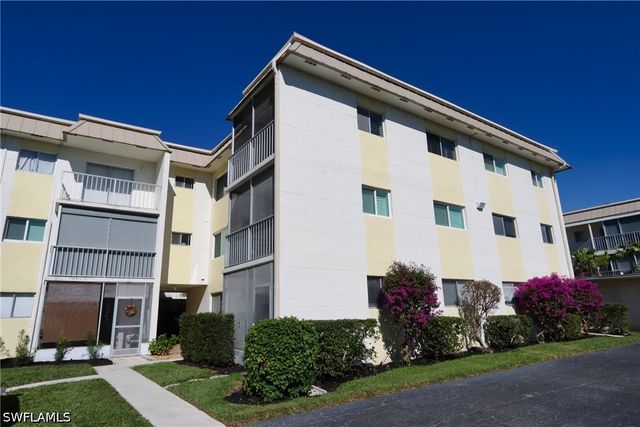 766 Central AVE 112, Naples, FL 34102
