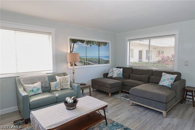 766 Central AVE 112, Naples, FL 34102