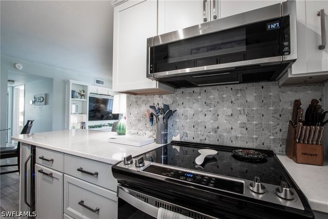 766 Central AVE 112, Naples, FL 34102