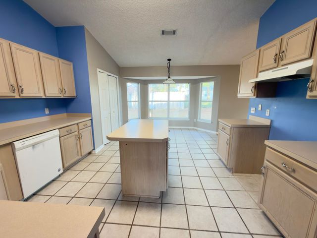 1214 Northview Drive, Crestview, FL 32536