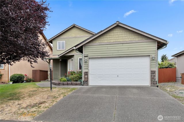 17915 25th Avenue E, Tacoma, WA 98445