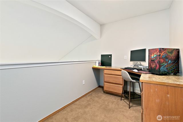 17915 25th Avenue E, Tacoma, WA 98445