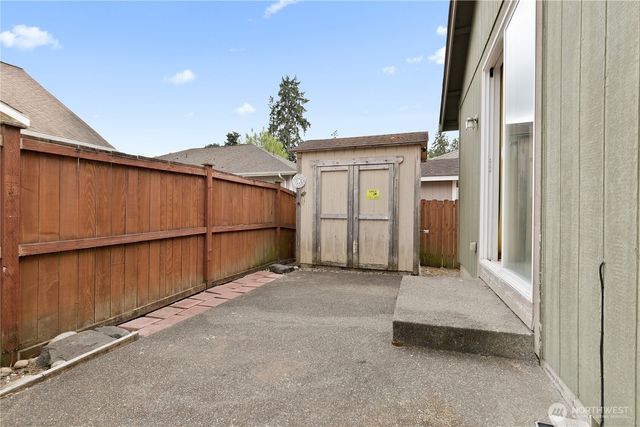 17915 25th Avenue E, Tacoma, WA 98445