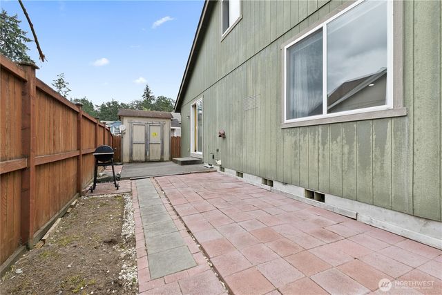 17915 25th Avenue E, Tacoma, WA 98445
