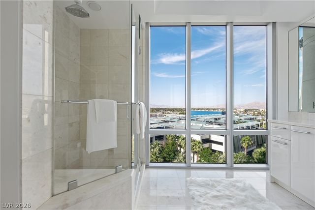 222 Karen Avenue 702, Las Vegas, NV 89109