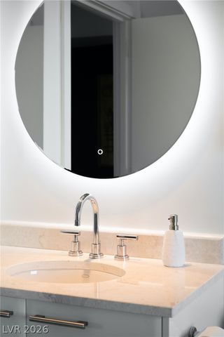 222 Karen Avenue 702, Las Vegas, NV 89109