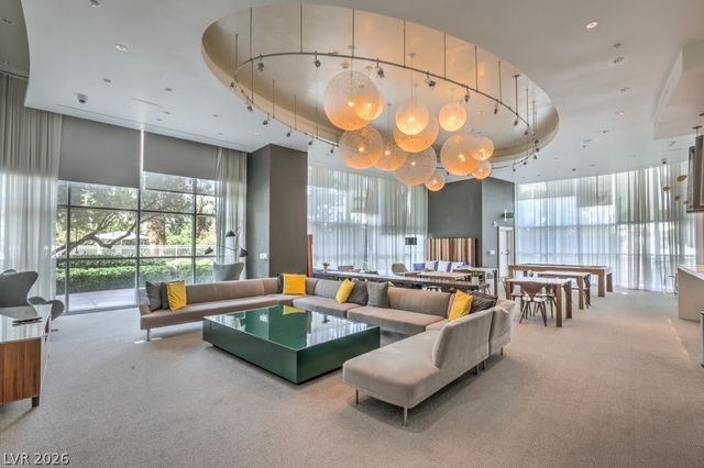 222 Karen Avenue 702, Las Vegas, NV 89109