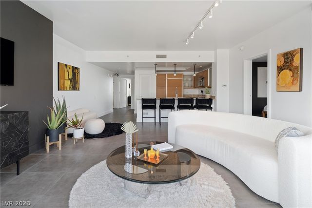 222 Karen Avenue 702, Las Vegas, NV 89109