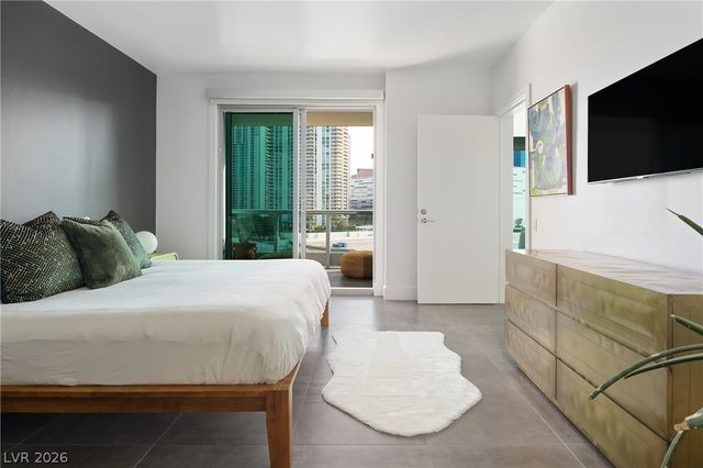 222 Karen Avenue 702, Las Vegas, NV 89109