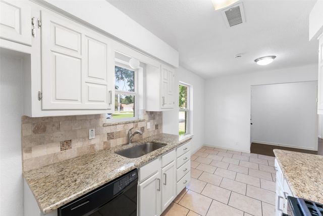 4438 Ashwood Drive, Mesquite, TX 75150
