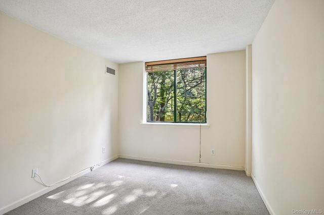 302 Church Street 2J, White Plains, NY 10603