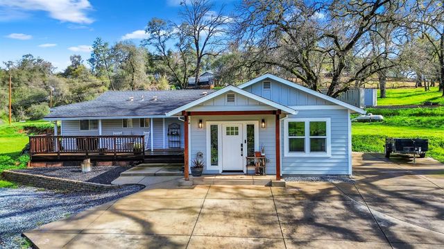 4891 Creekside Dr, Shingle Springs, CA 95682