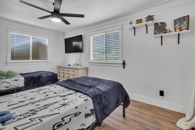 4891 Creekside Dr, Shingle Springs, CA 95682