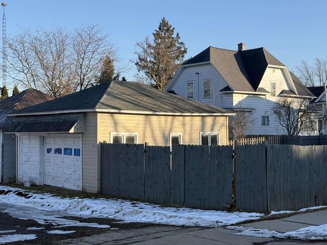 213 W Monowau Street, Tomah, WI 54660