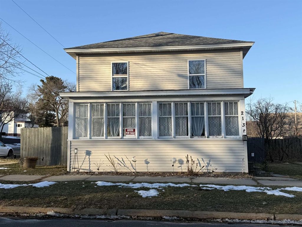 213 W Monowau Street, Tomah, WI 54660