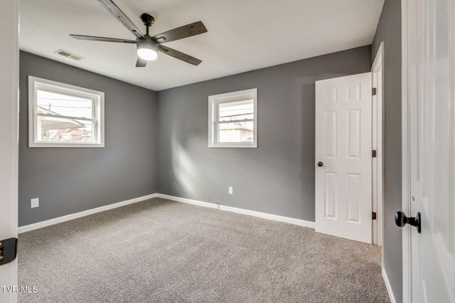 583 Lovedale Drive, Kingsport, TN 37660